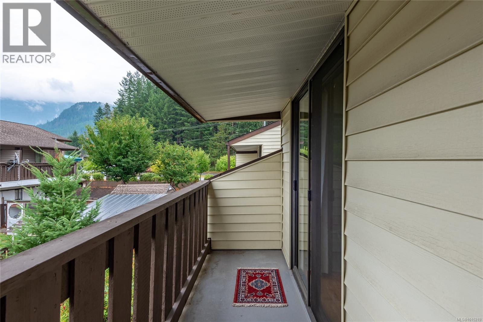 11 500 Muchalat Pl, Gold River