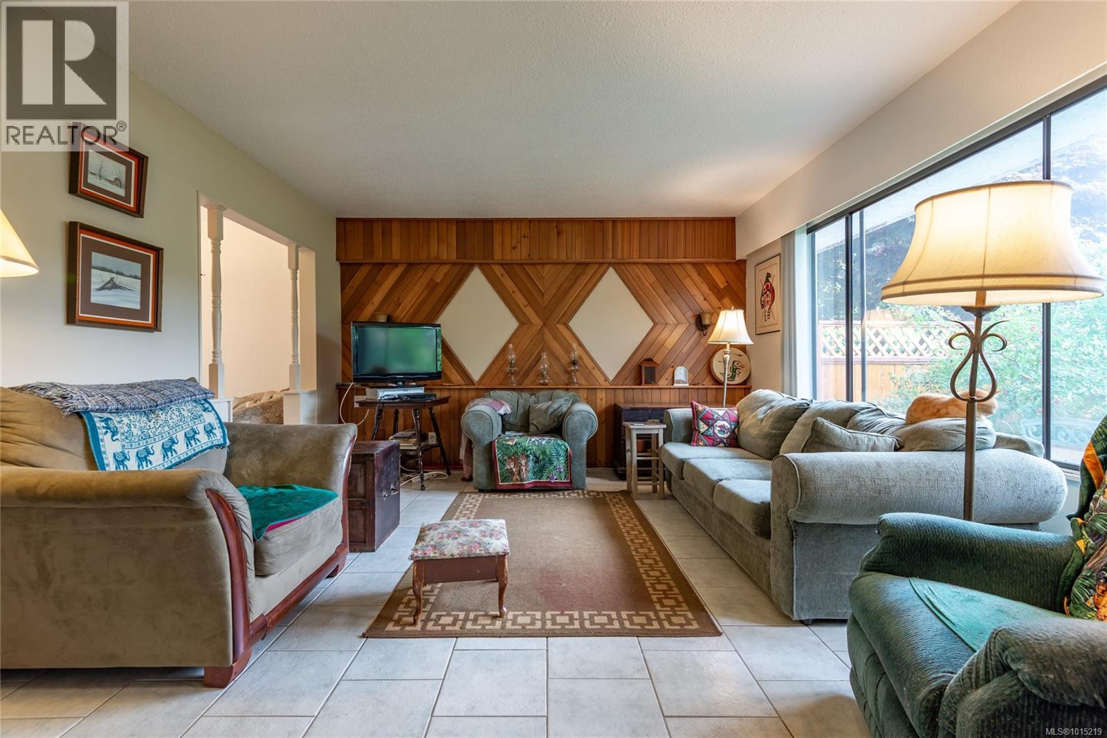 11 500 Muchalat Pl, Gold River