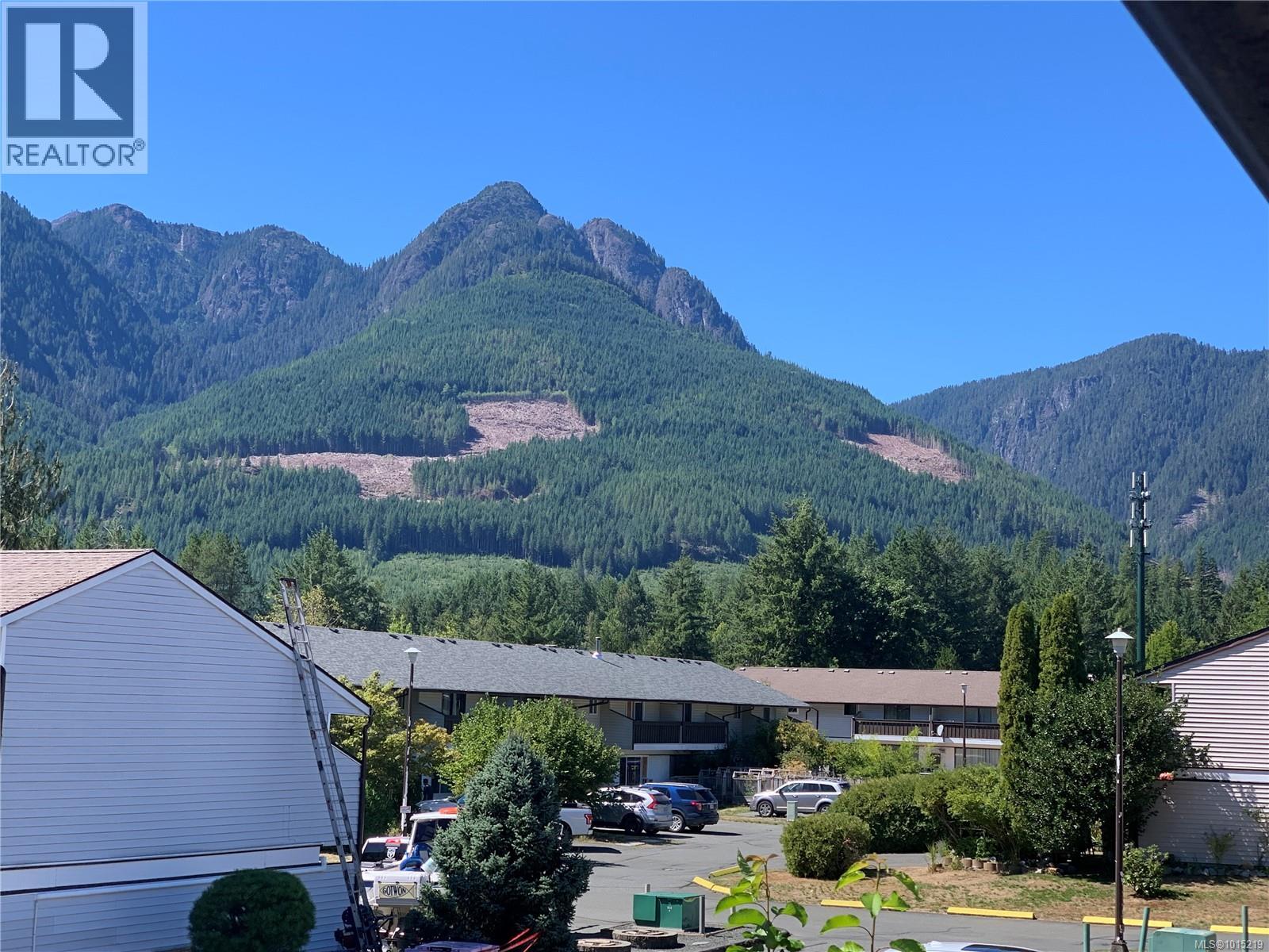 11 500 Muchalat Pl, Gold River