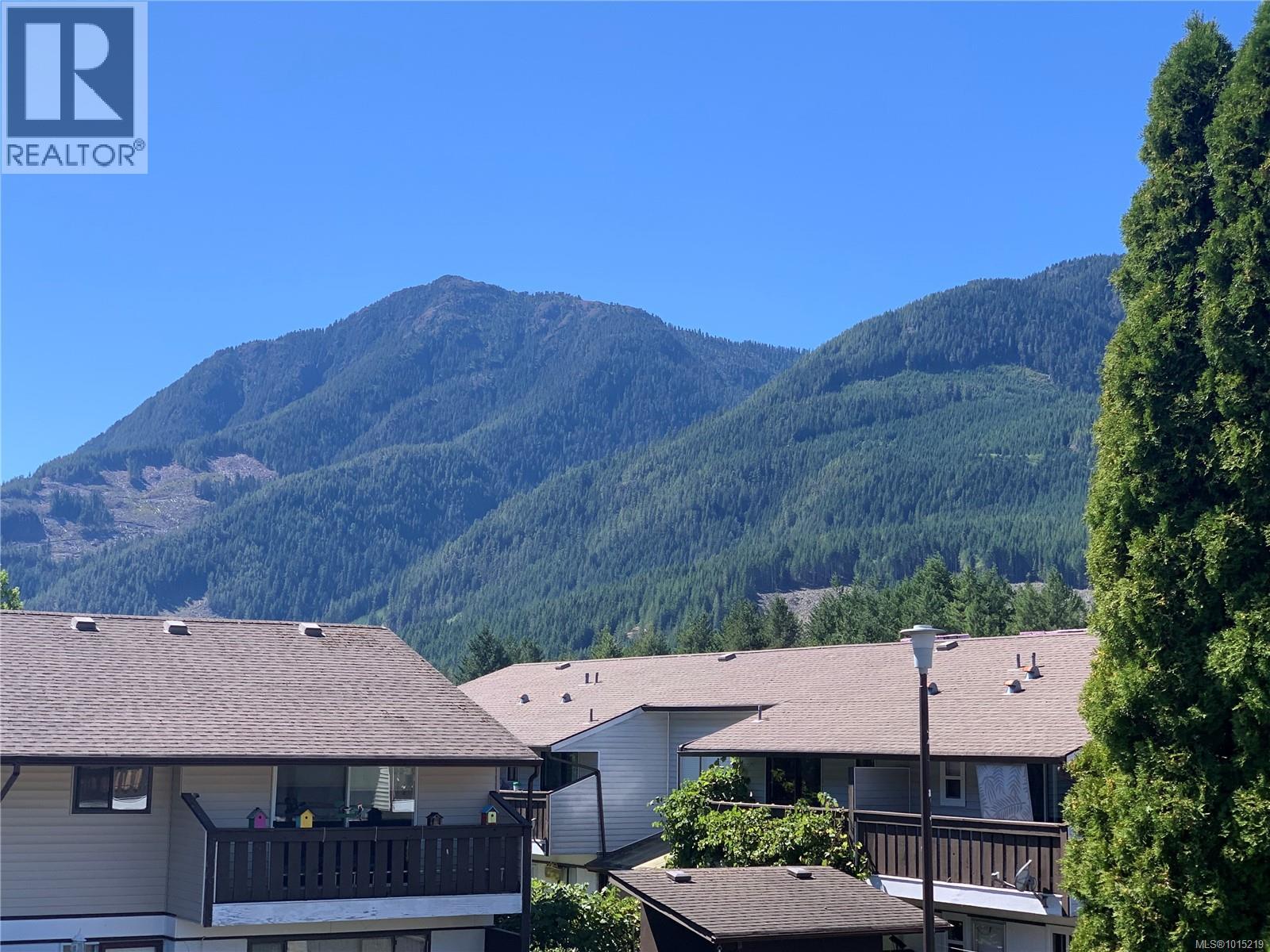 11 500 Muchalat Pl, Gold River