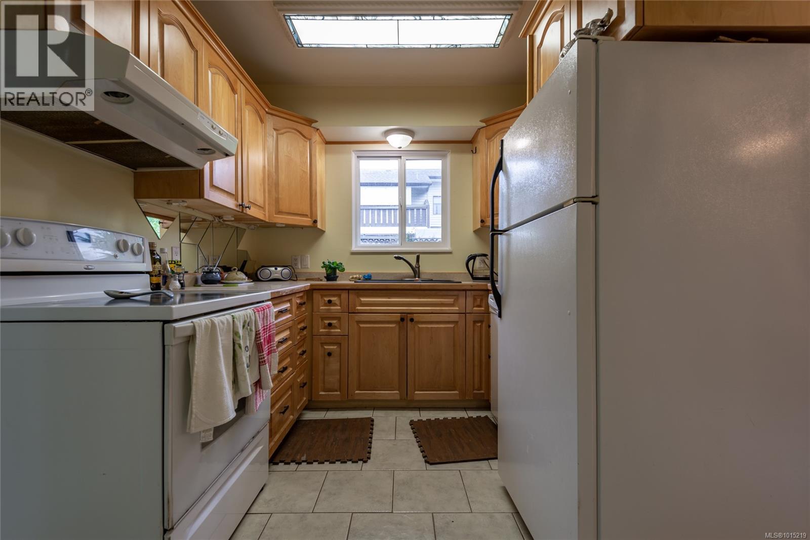 #11 500 Muchalat Pl - 8