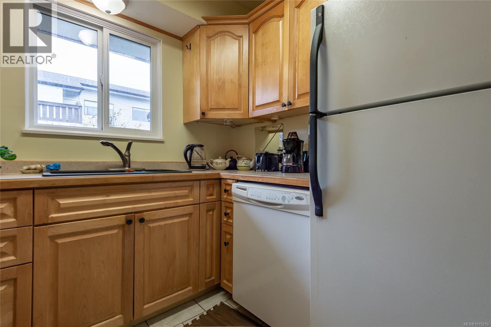 #11 500 Muchalat Pl - 9