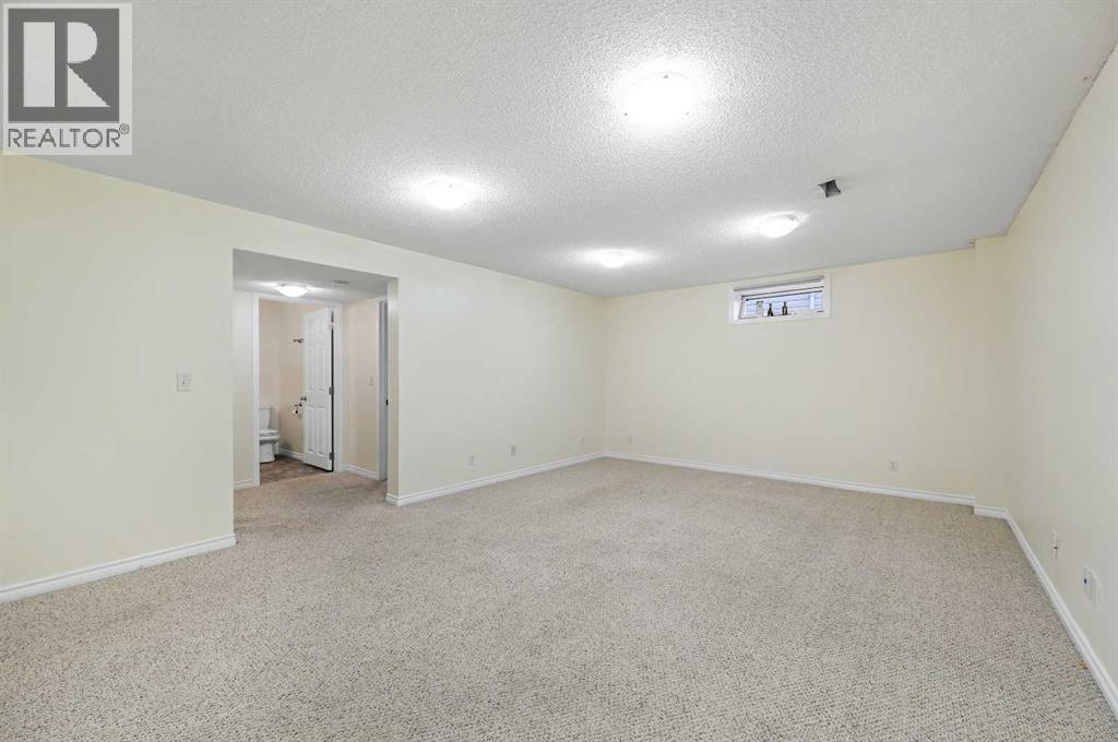 Single Family House for Sale in  Mt Apex Green SE McKenzie Lake Calgary 