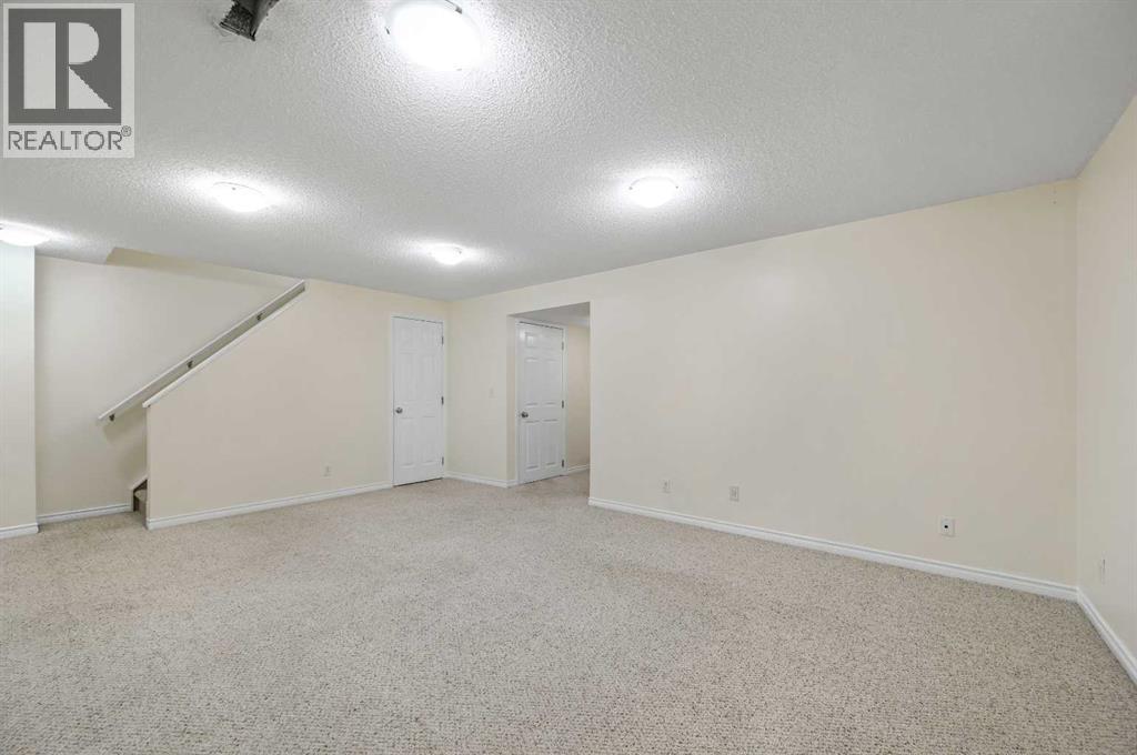 Single Family House for Sale in  Mt Apex Green SE McKenzie Lake Calgary 