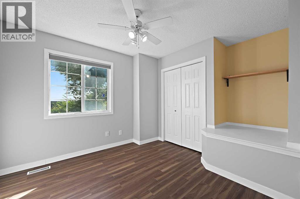 Single Family House for Sale in  Mt Apex Green SE McKenzie Lake Calgary 