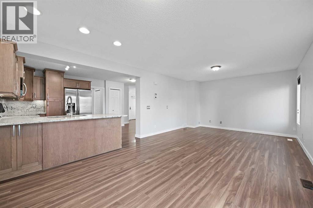 Single Family House for Sale in  Mt Apex Green SE McKenzie Lake Calgary 