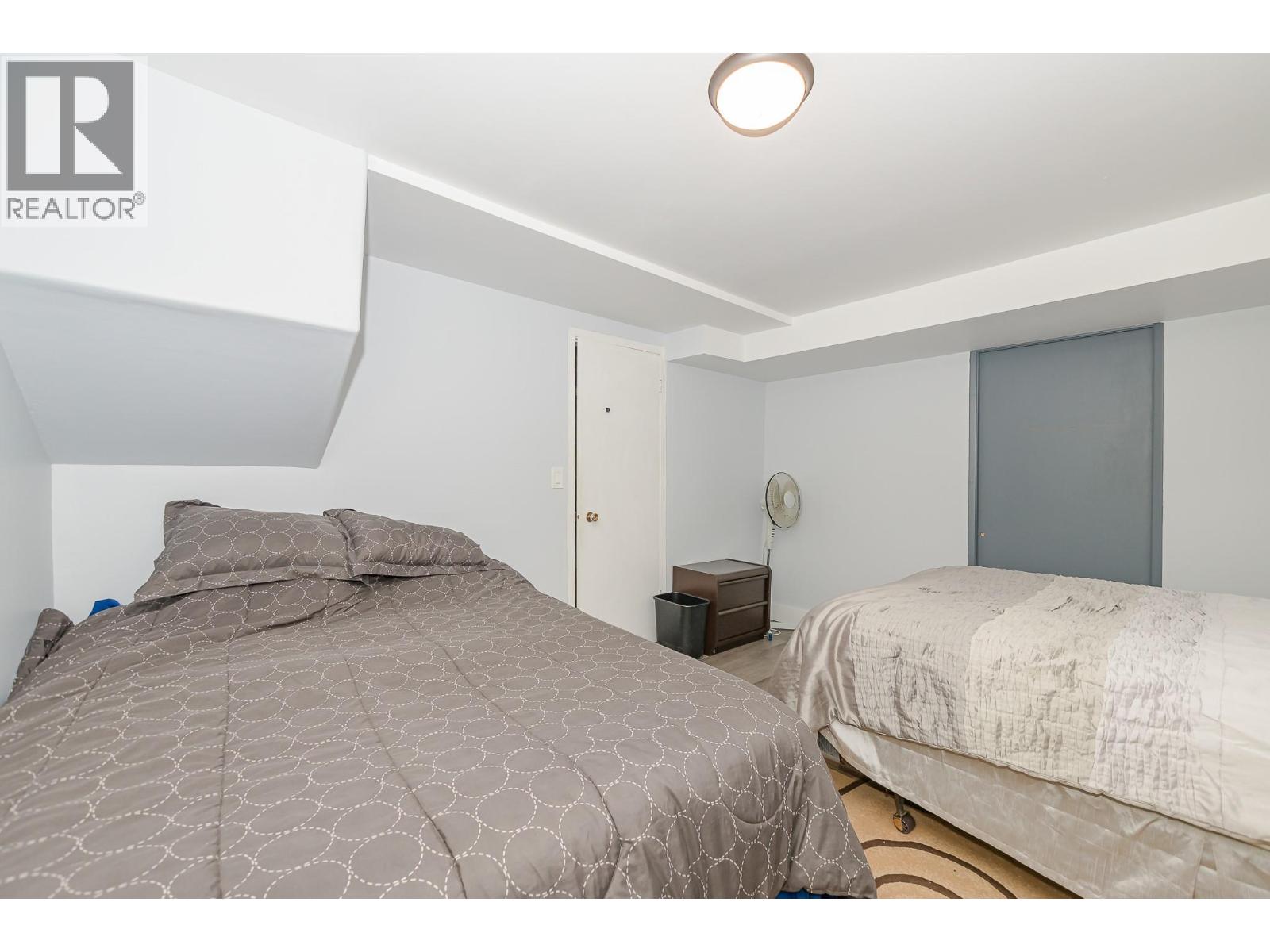 1421 Rauma Avenue, Sicamous