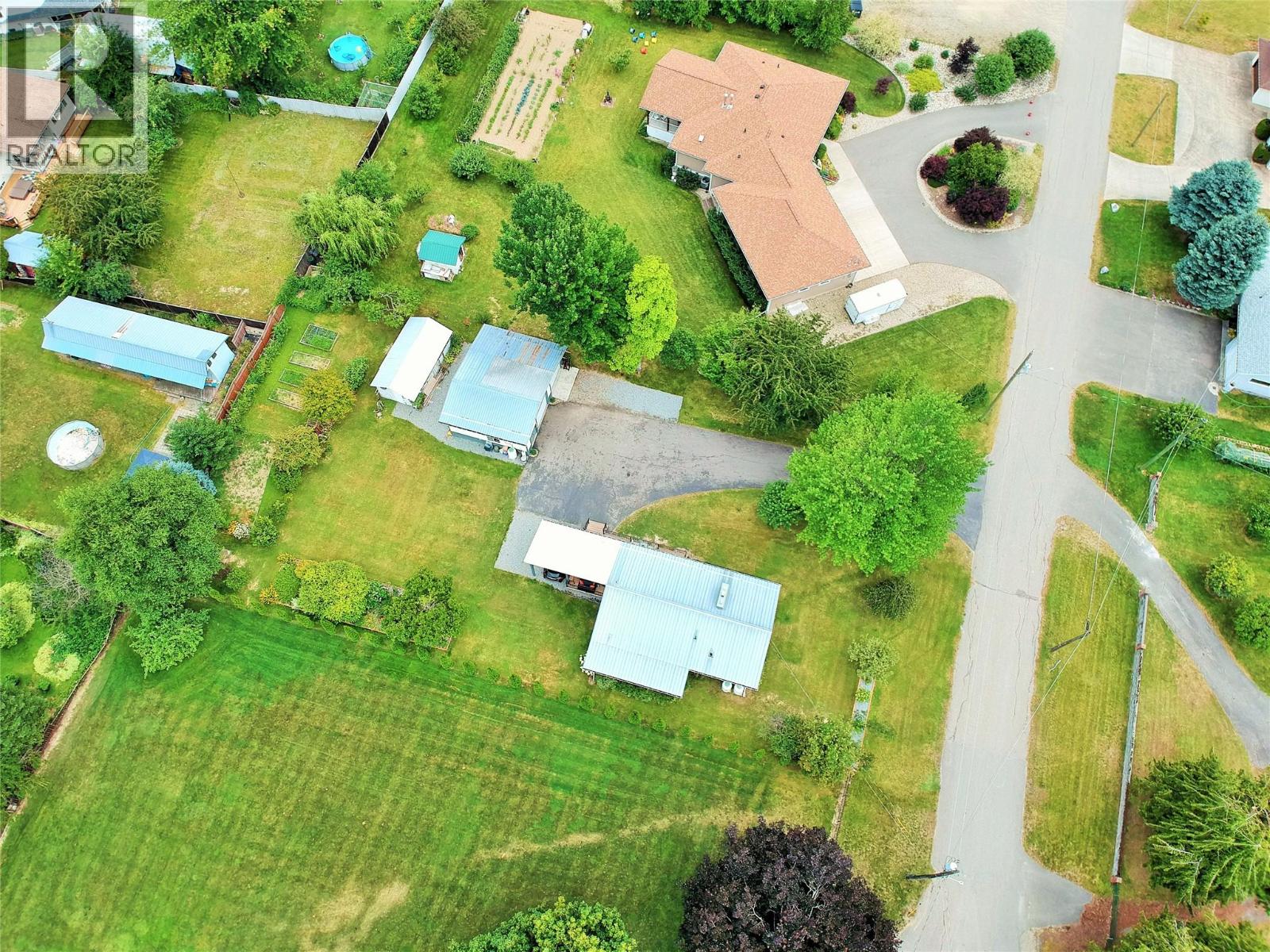 1421 Rauma Avenue, Sicamous