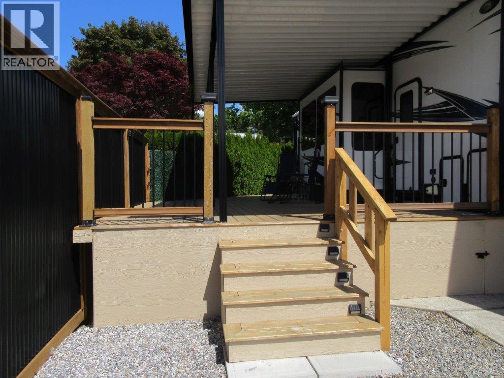 570 415 Commonwealth Road, Kelowna