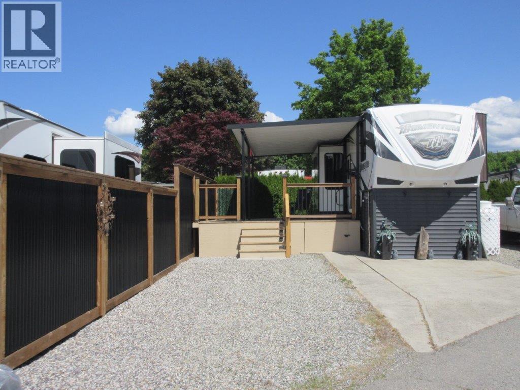 570 415 Commonwealth Road, Kelowna