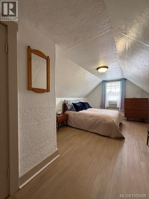  2761 Foul Bay Road, Oak Bay