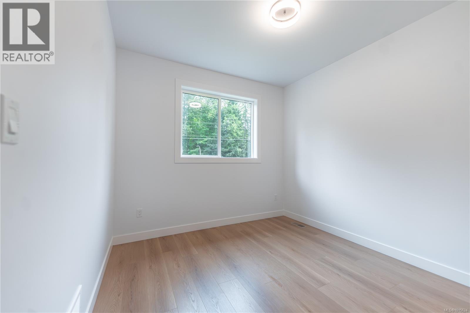 110 Plante Cres, Lake Cowichan
