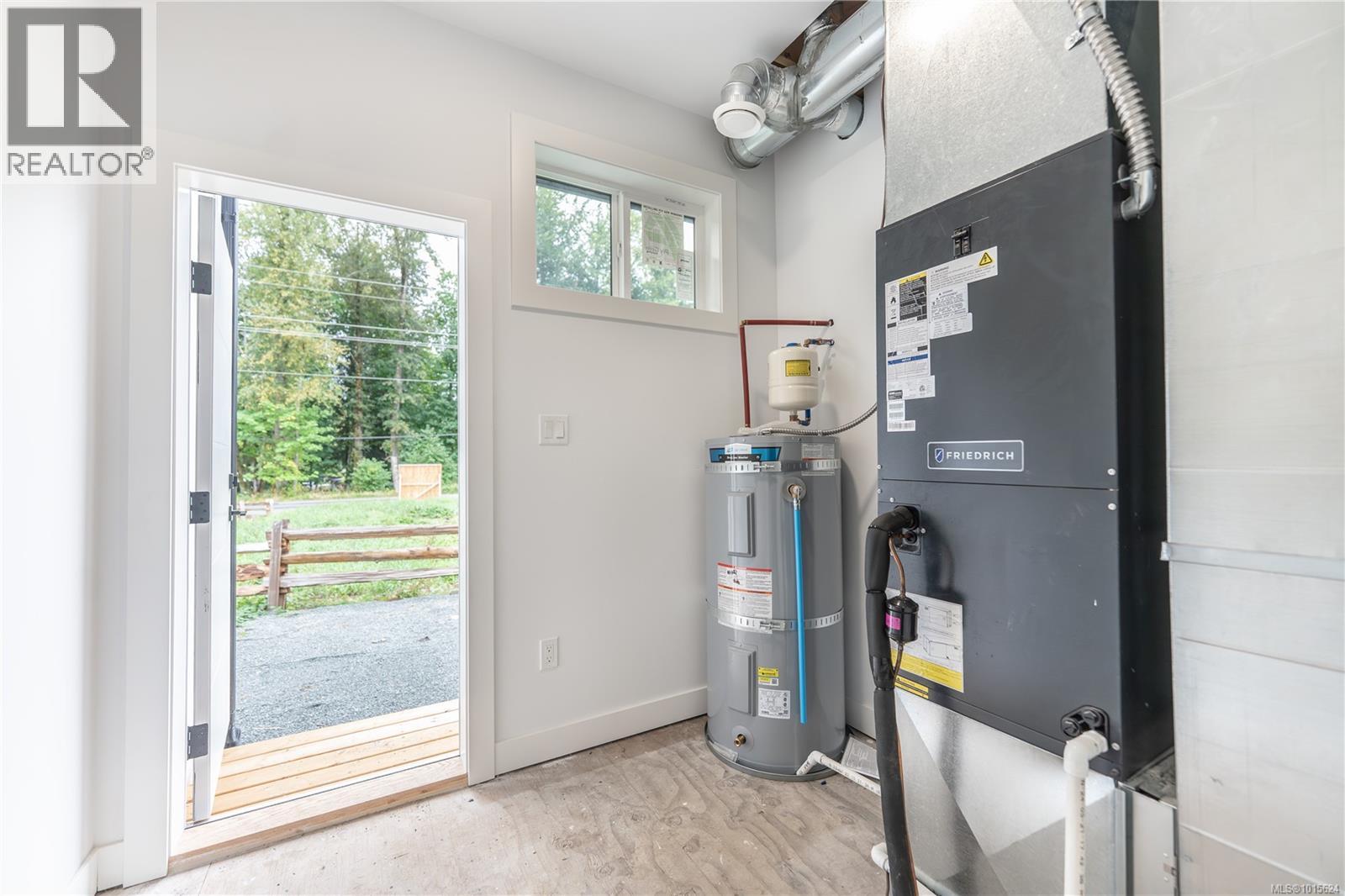 110 Plante Cres, Lake Cowichan