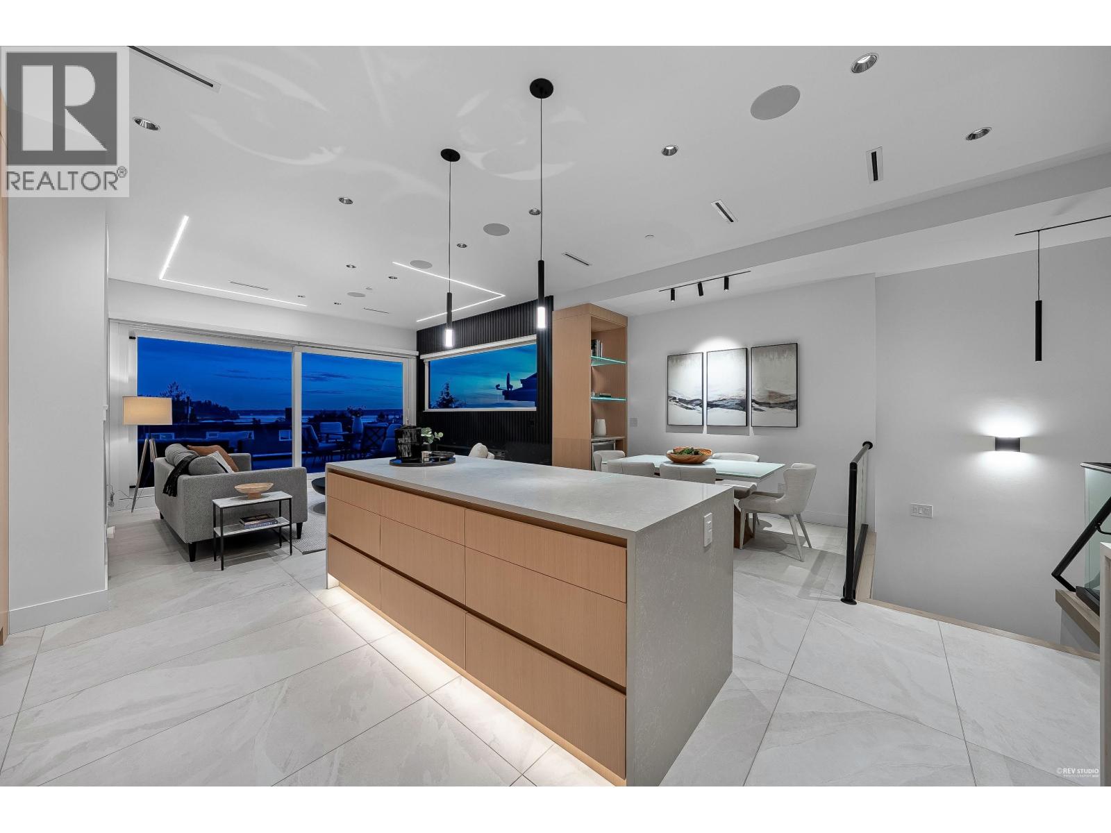 1236 DUCHESS AVENUE, West Vancouver
