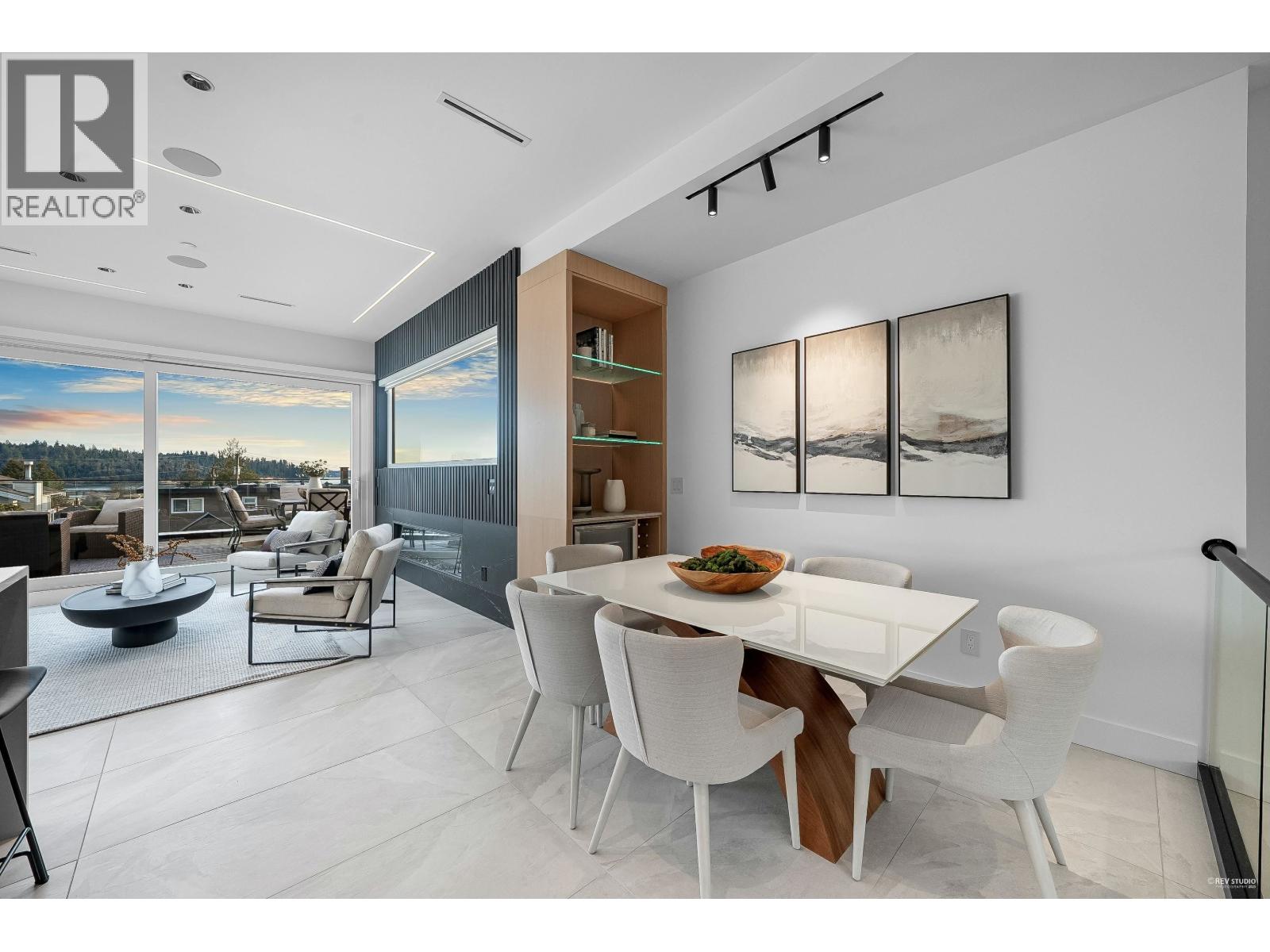 1236 DUCHESS AVENUE, West Vancouver