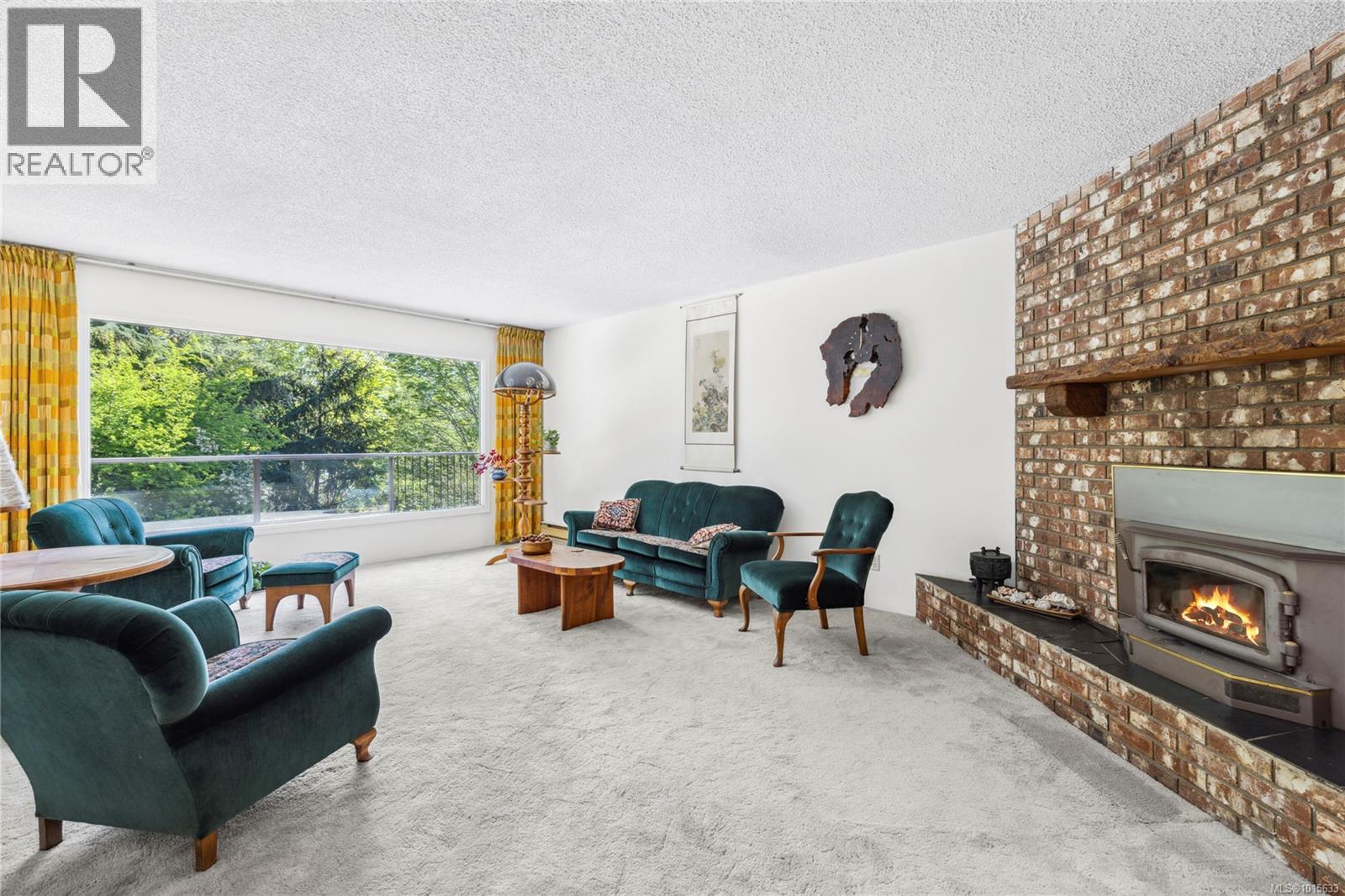 651 Belyea Rd, Qualicum Beach