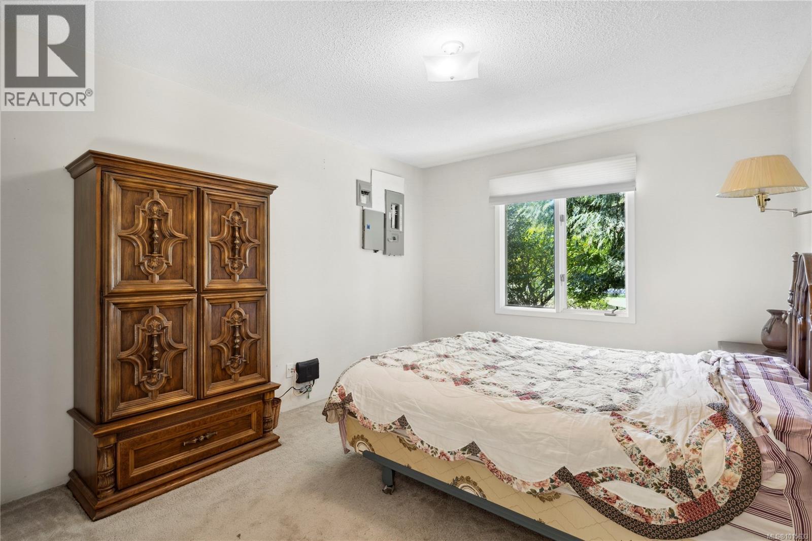 651 Belyea Rd, Qualicum Beach