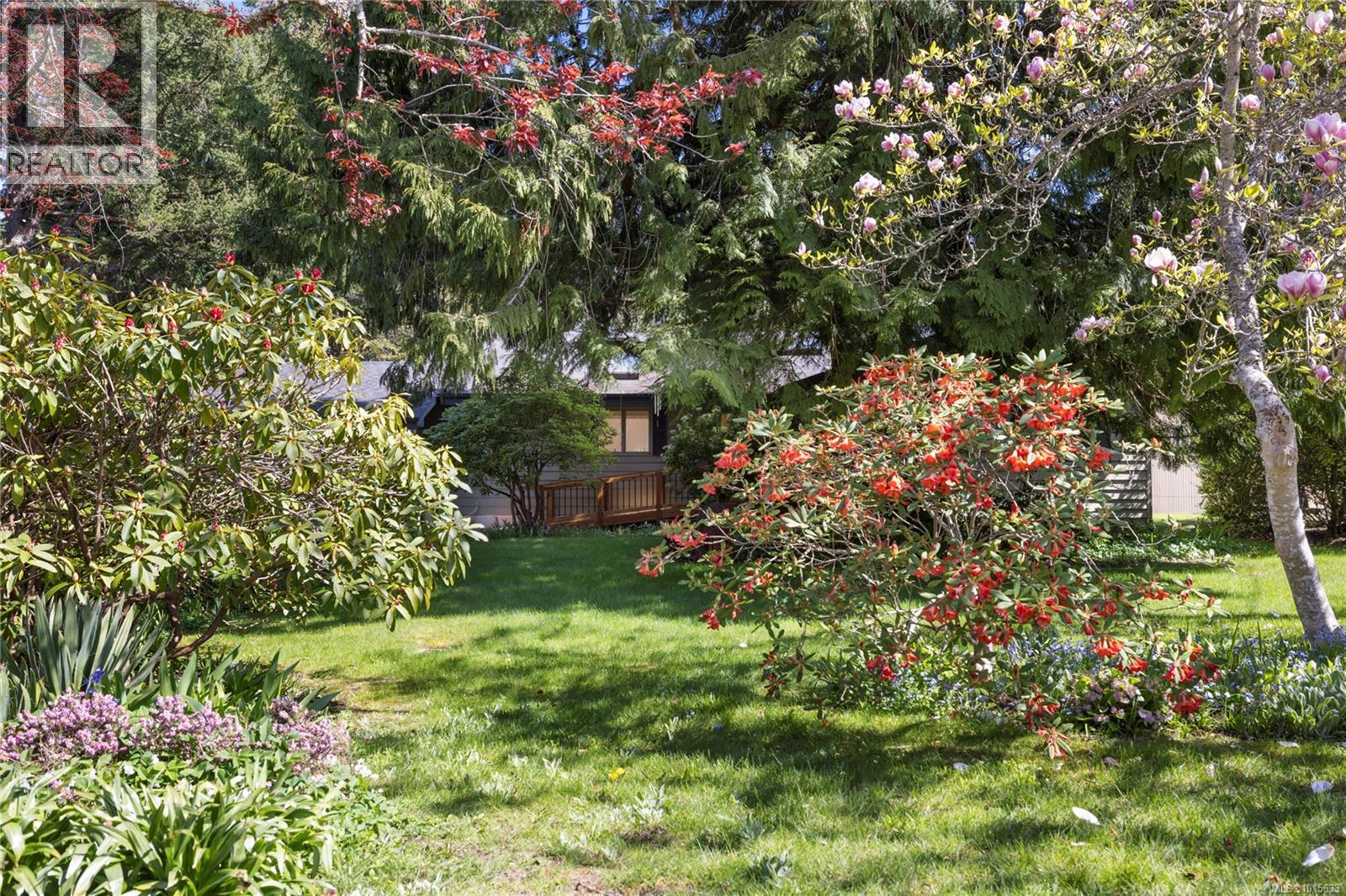 651 Belyea Rd, Qualicum Beach