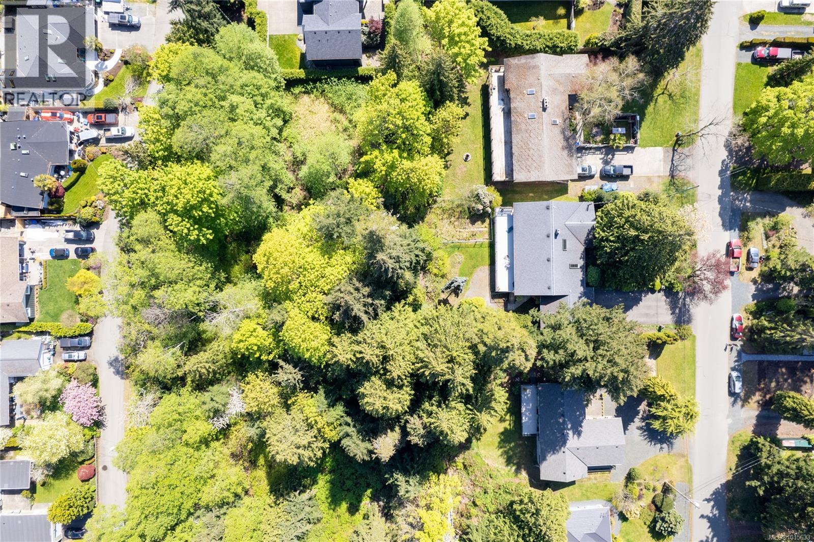 651 Belyea Rd, Qualicum Beach