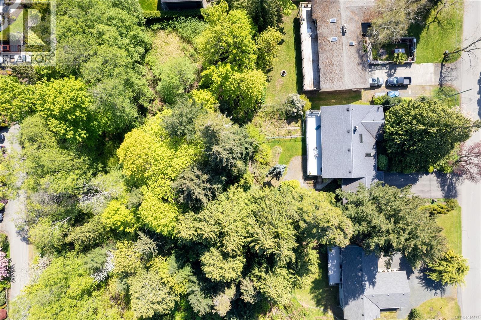 651 Belyea Rd, Qualicum Beach