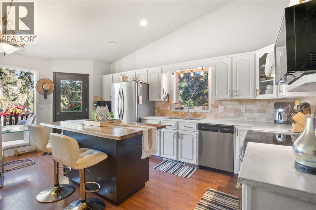 61 Pickwick Lane, Lacombe