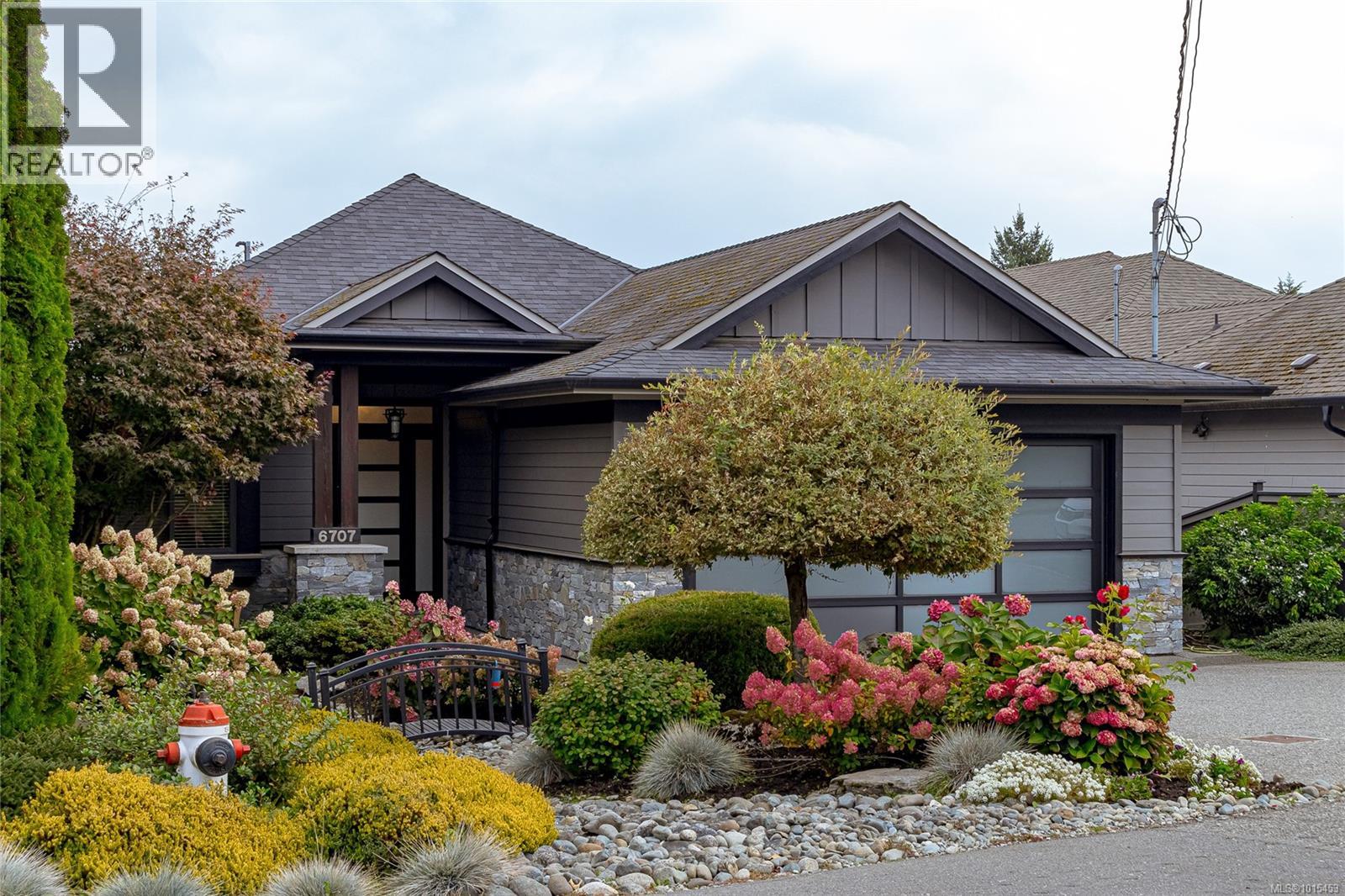  6707 Tamany Drive, Central Saanich
