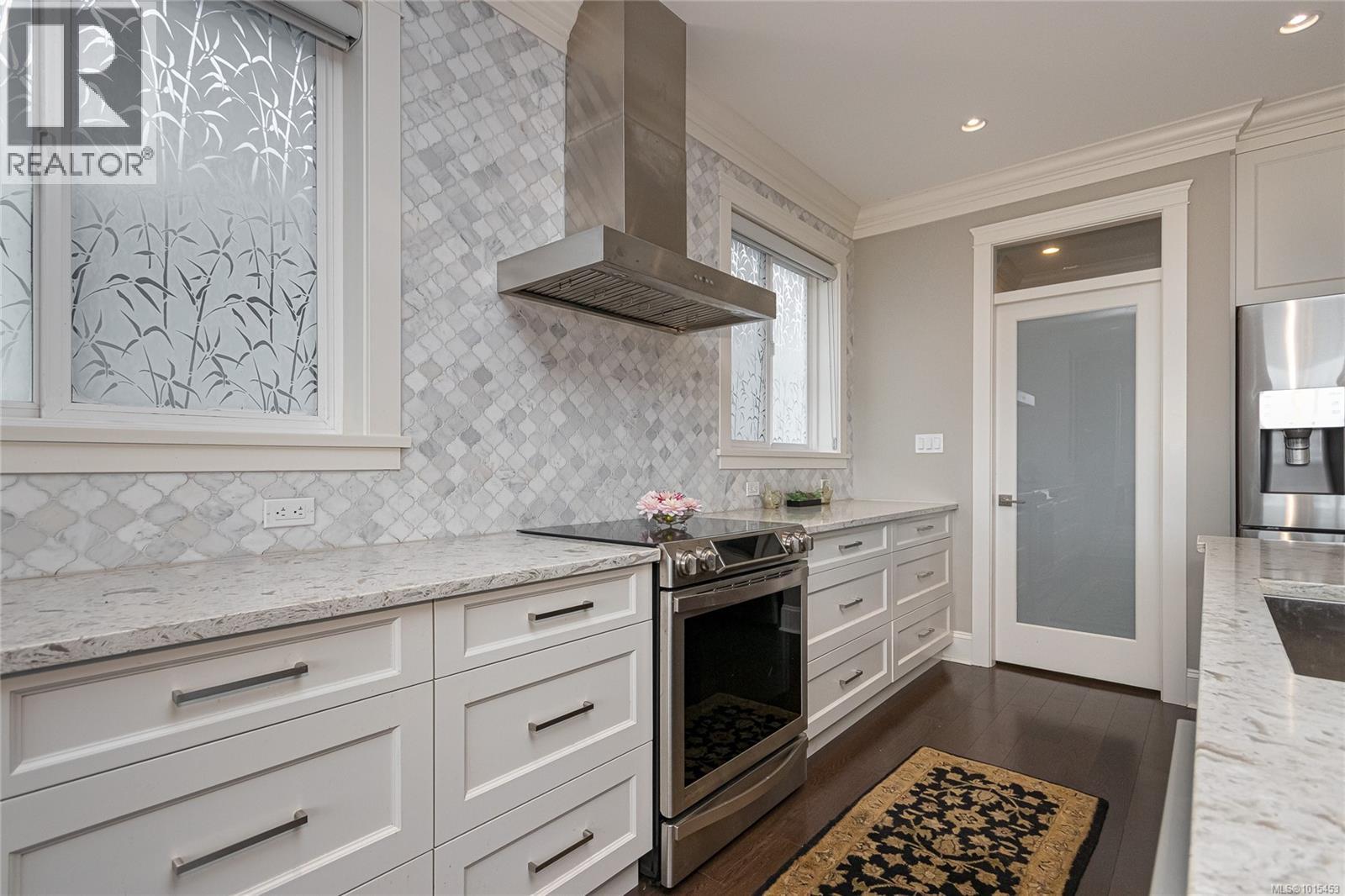  6707 Tamany Drive, Central Saanich