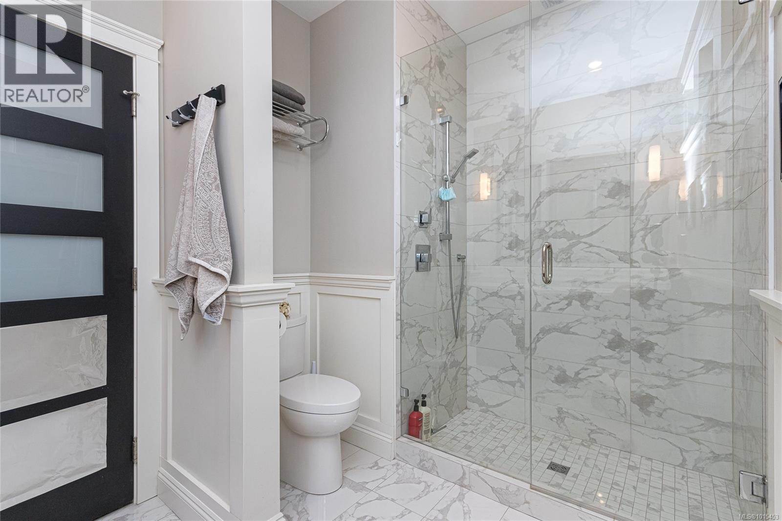  6707 Tamany Drive, Central Saanich