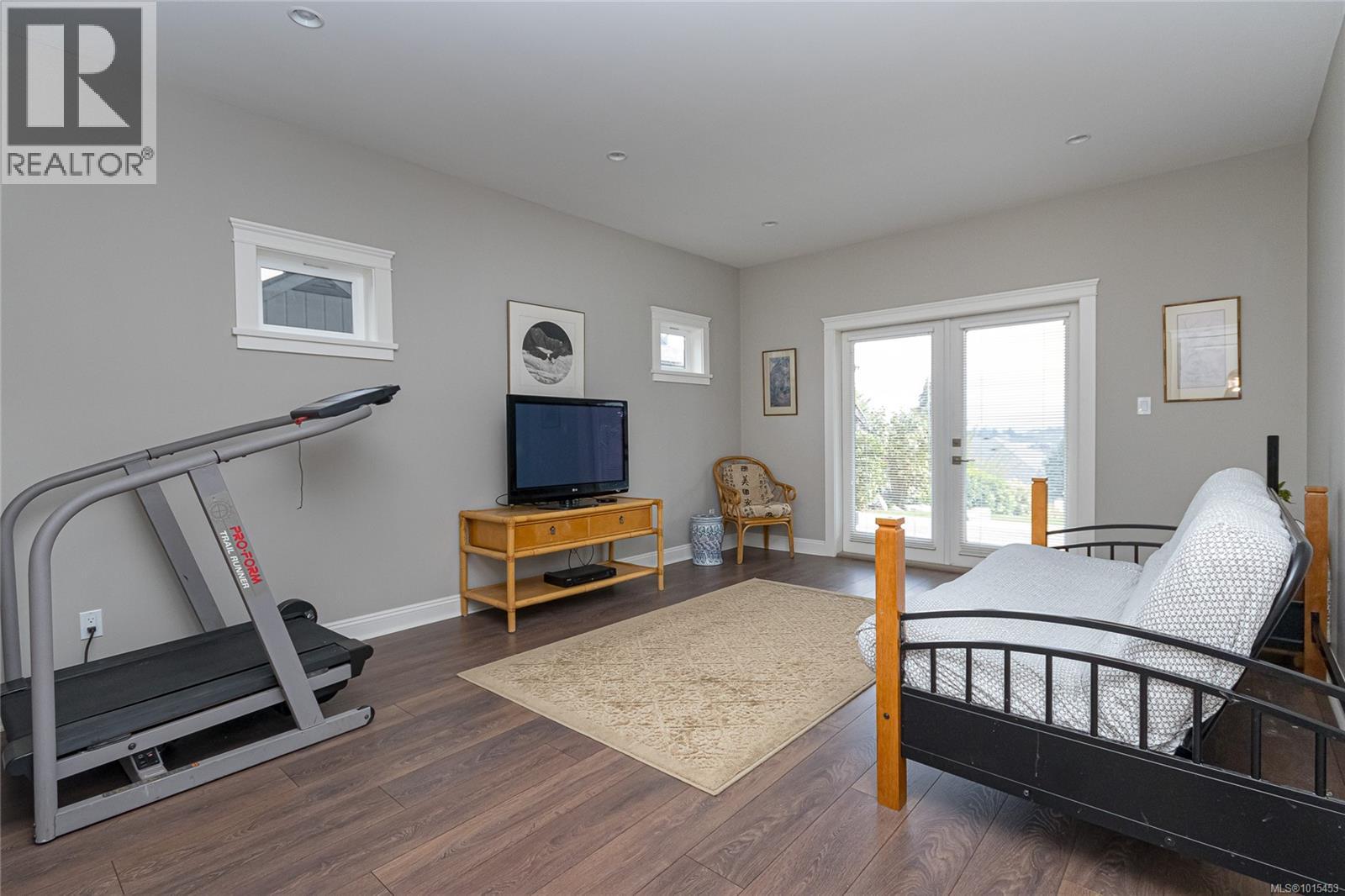  6707 Tamany Drive, Central Saanich