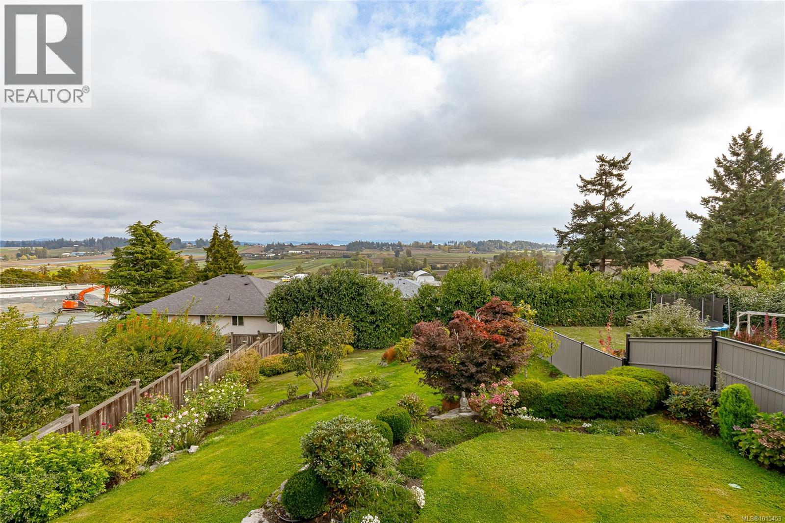  6707 Tamany Drive, Central Saanich