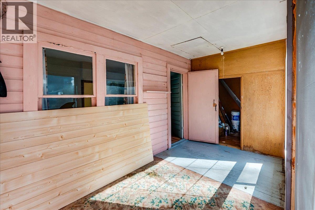 3788 Broadwater Road, Castlegar