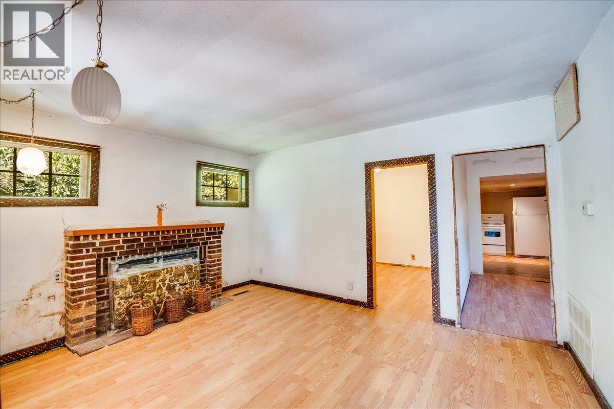 3788 Broadwater Road, Castlegar