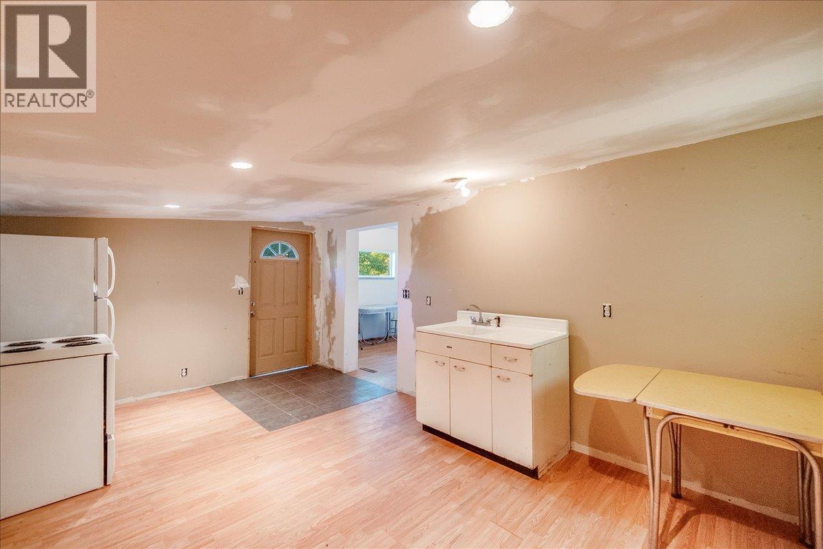 3788 Broadwater Road, Castlegar