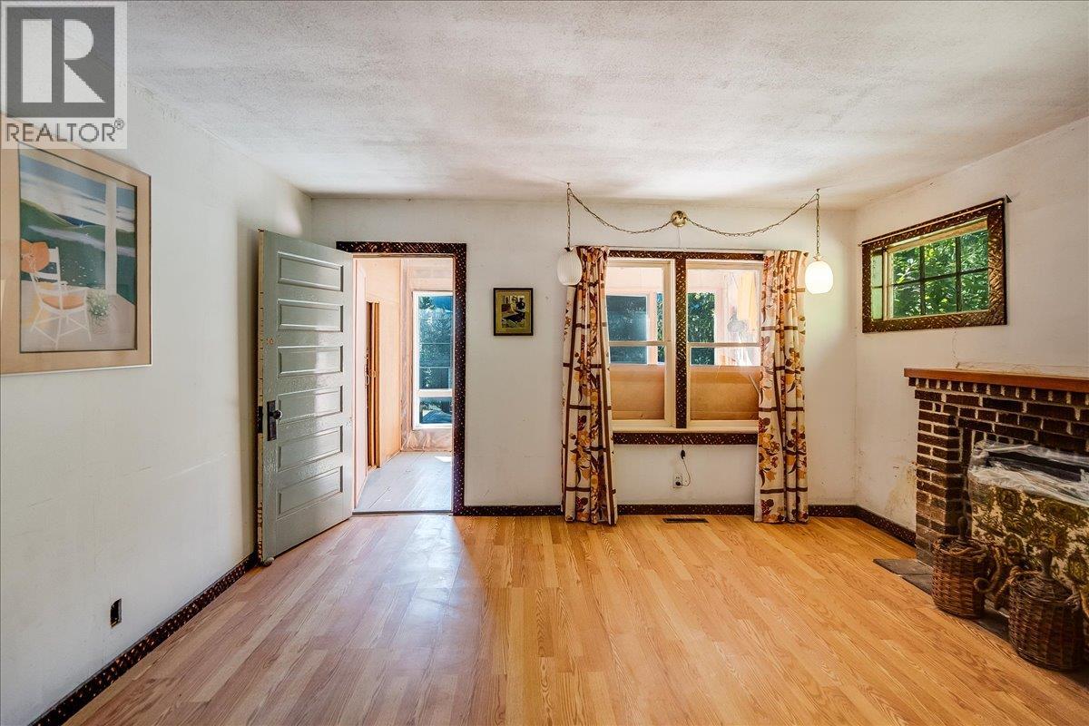 3788 Broadwater Road, Castlegar