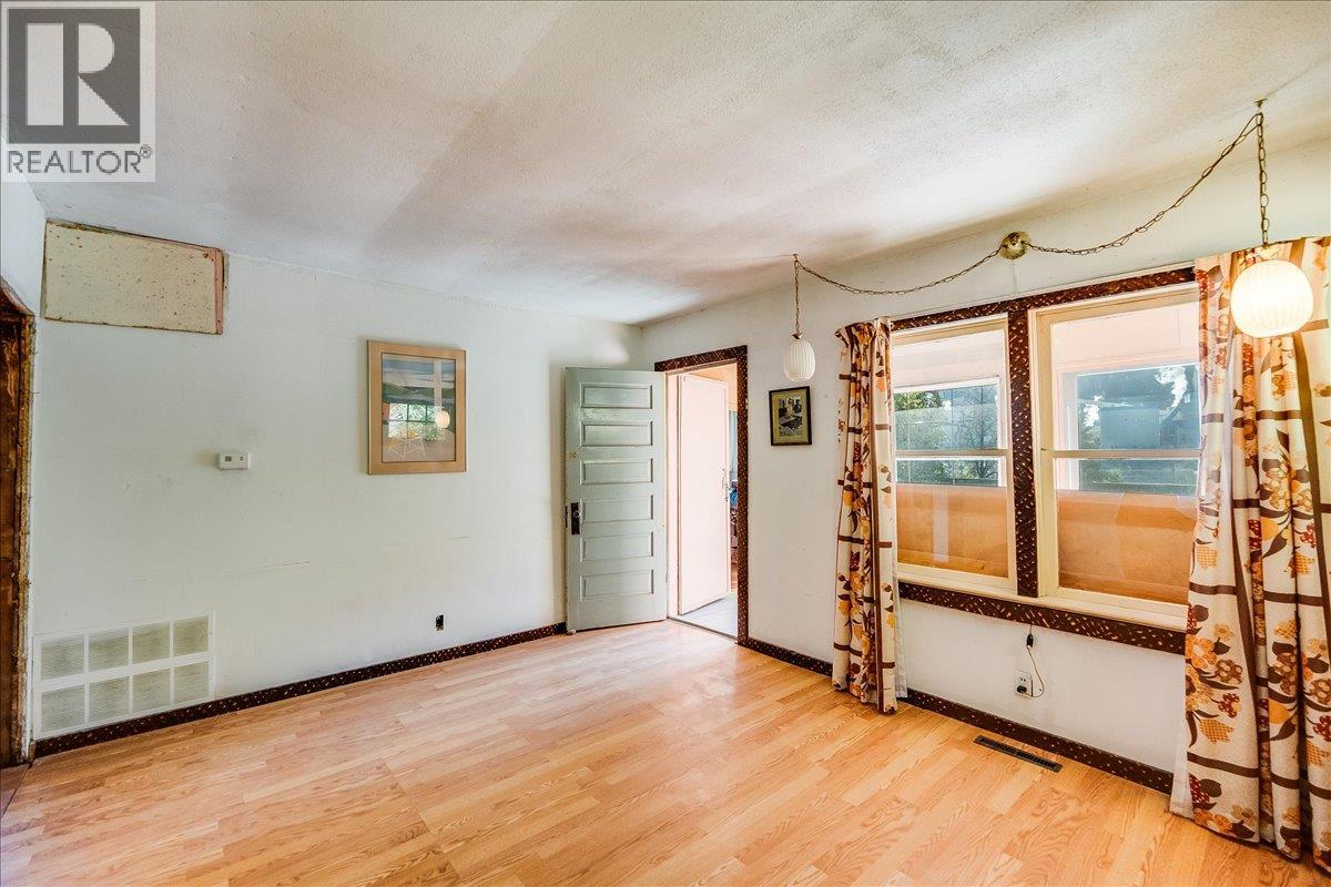 3788 Broadwater Road, Castlegar