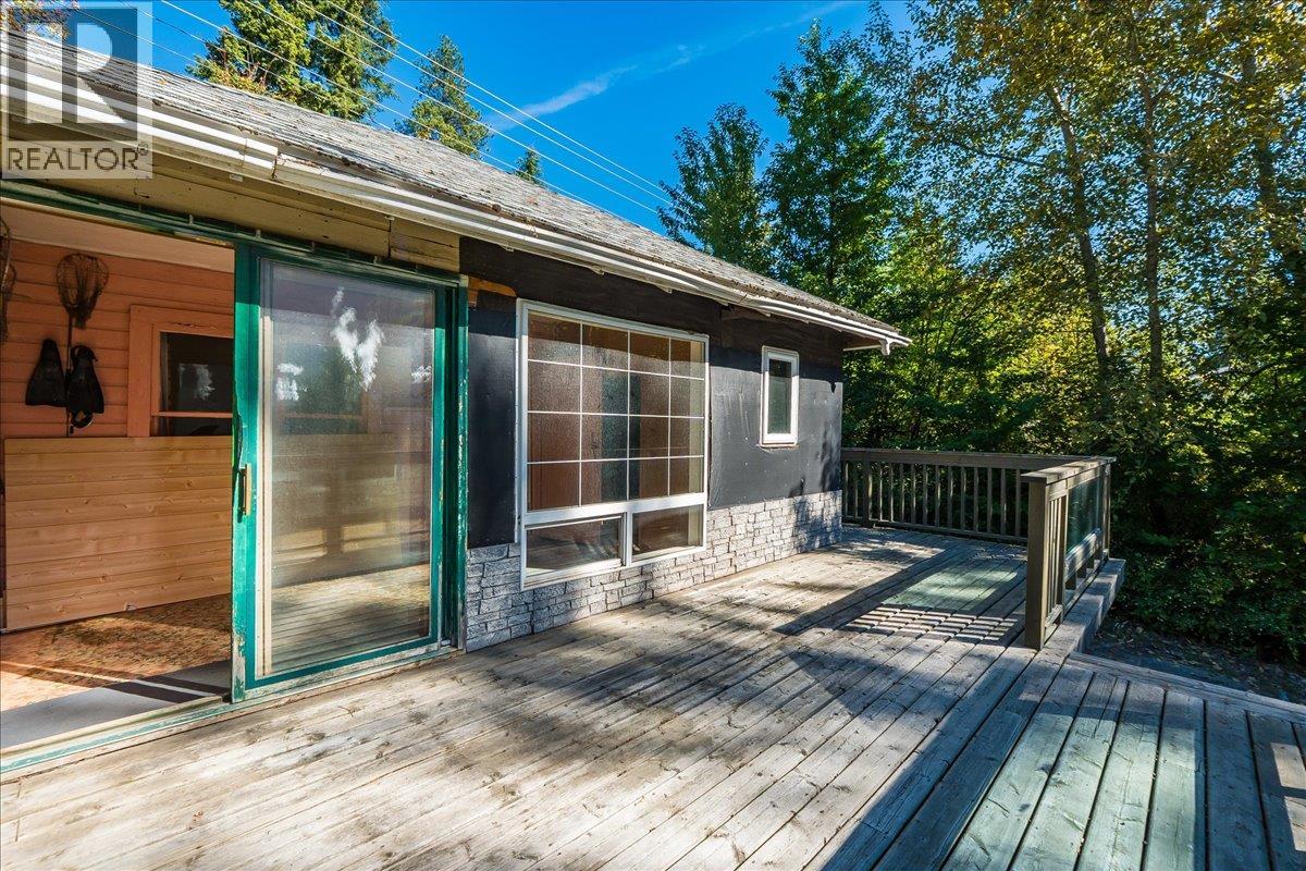 3788 Broadwater Road, Castlegar