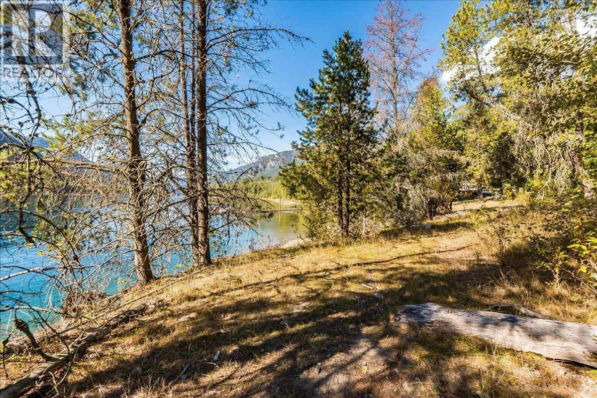 3788 Broadwater Road, Castlegar