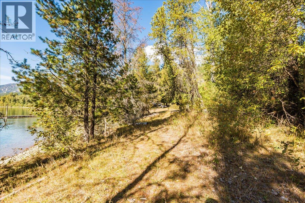 3788 Broadwater Road, Castlegar