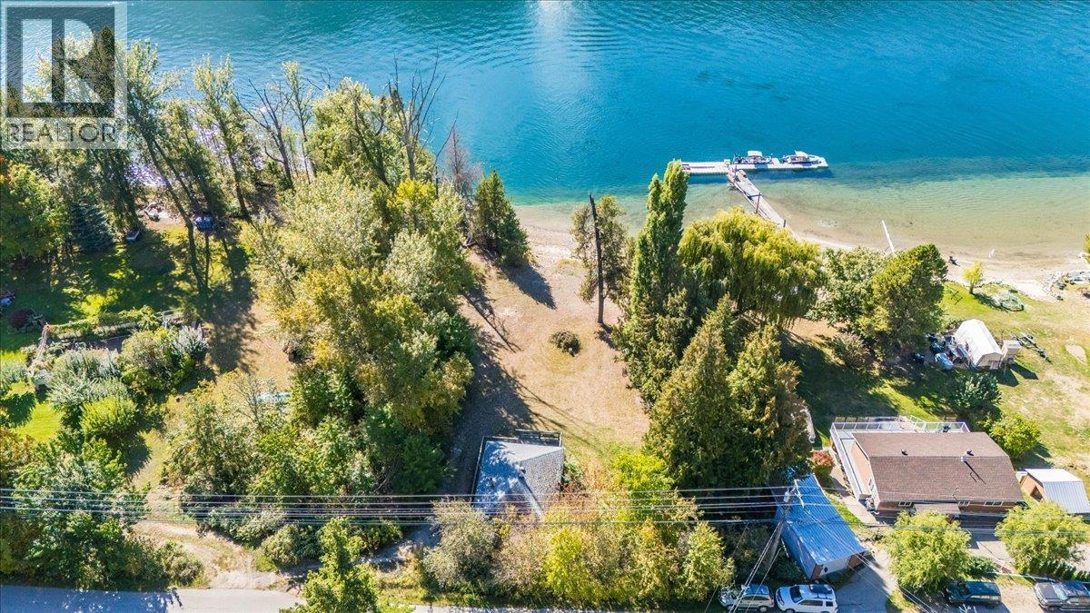 3788 Broadwater Road, Castlegar