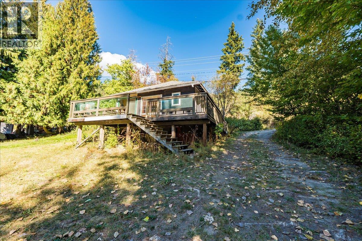 3788 Broadwater Road, Castlegar