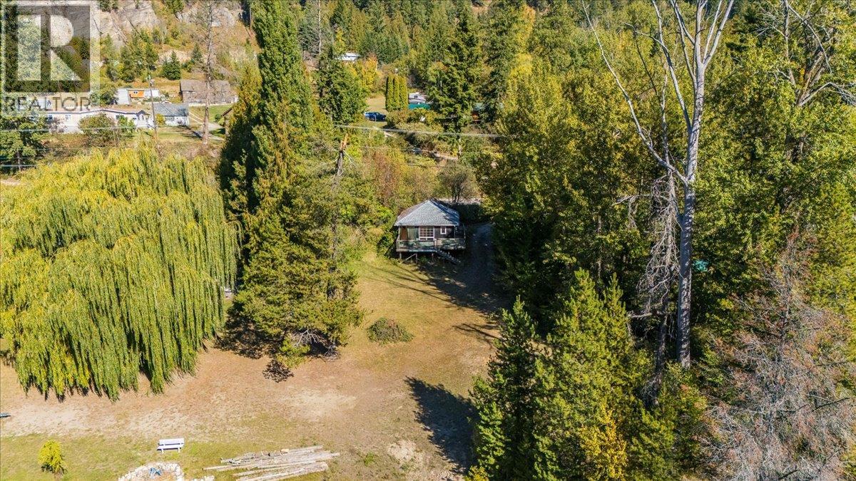 3788 Broadwater Road, Castlegar