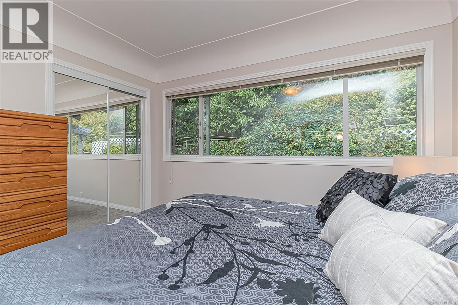  3572 Cedar Hill Road, Saanich