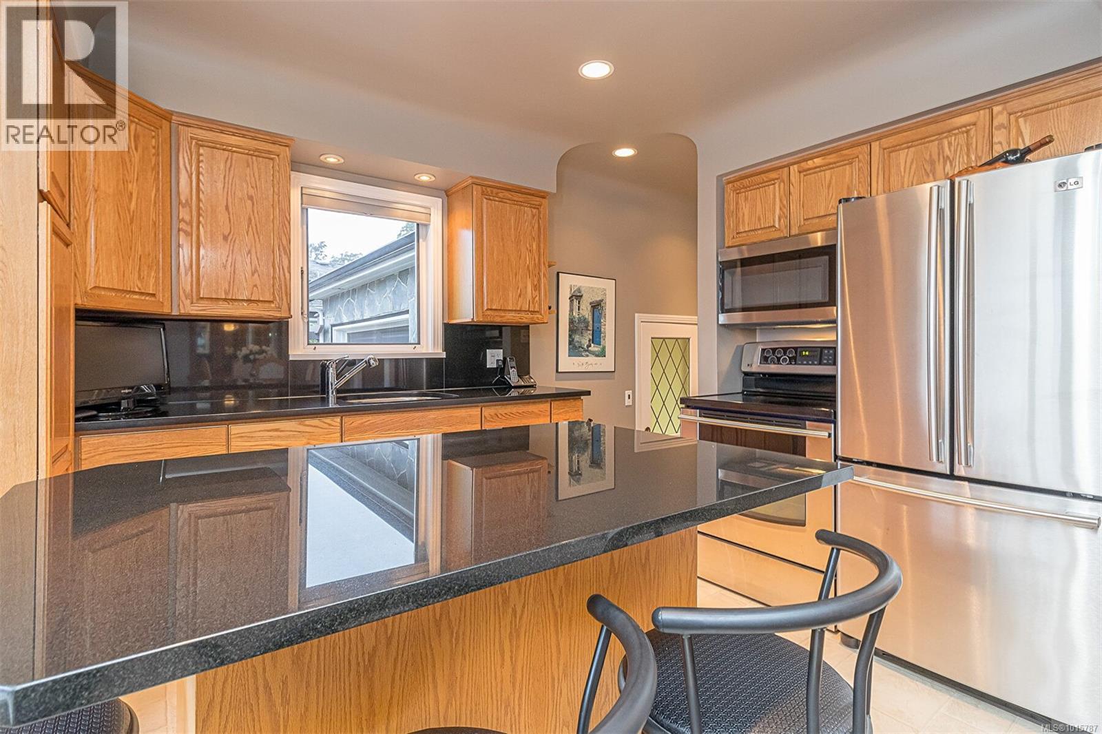  3572 Cedar Hill Road, Saanich