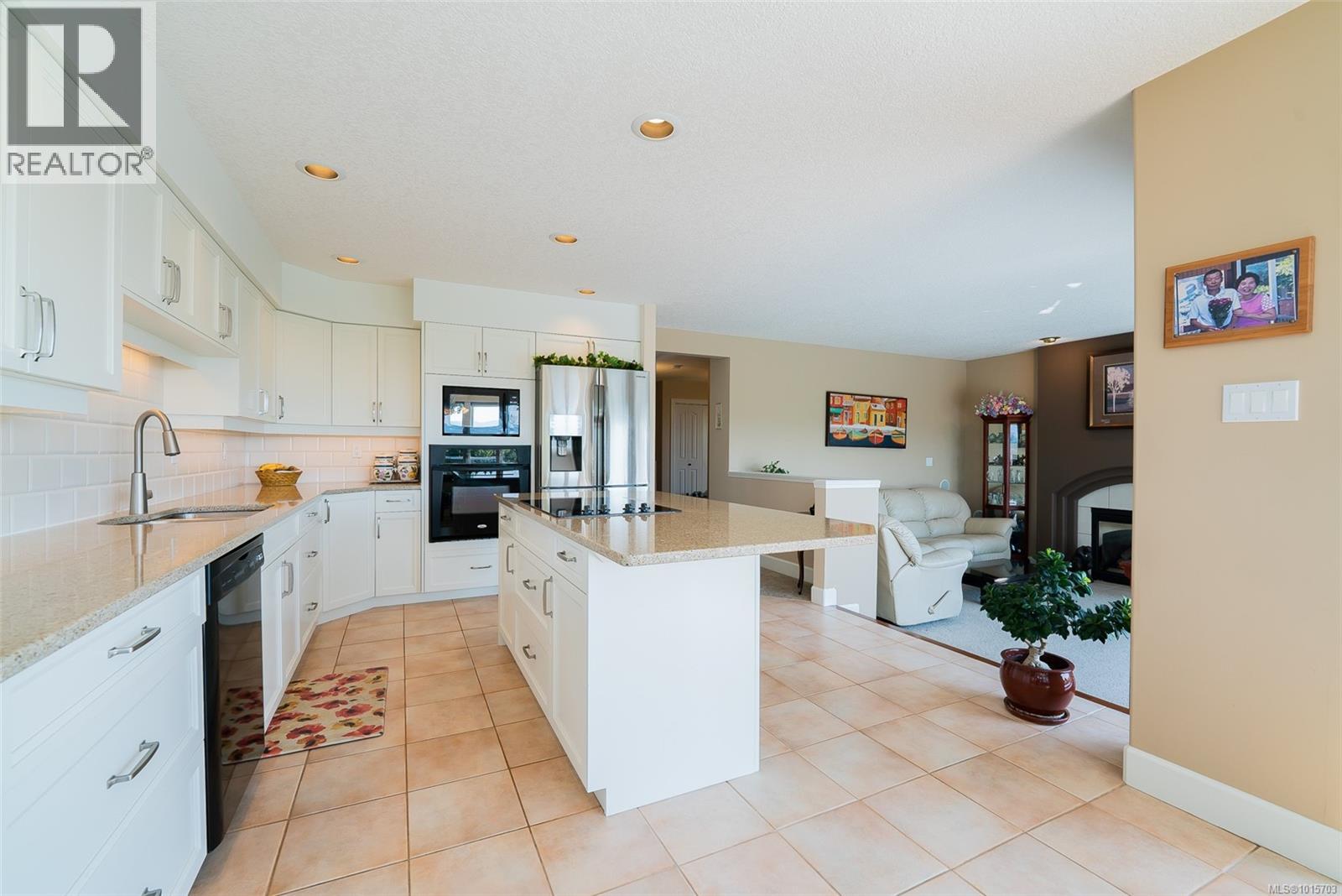 3689 Glen Oaks Dr, Nanaimo