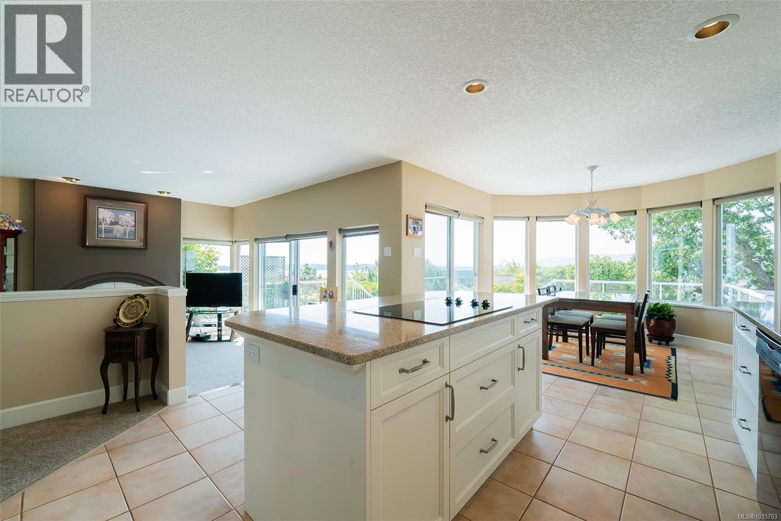 3689 Glen Oaks Dr, Nanaimo