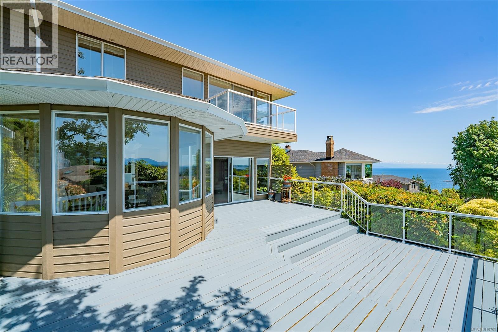 3689 Glen Oaks Dr, Nanaimo