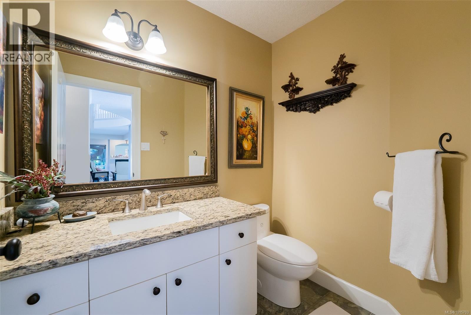 3689 Glen Oaks Dr, Nanaimo