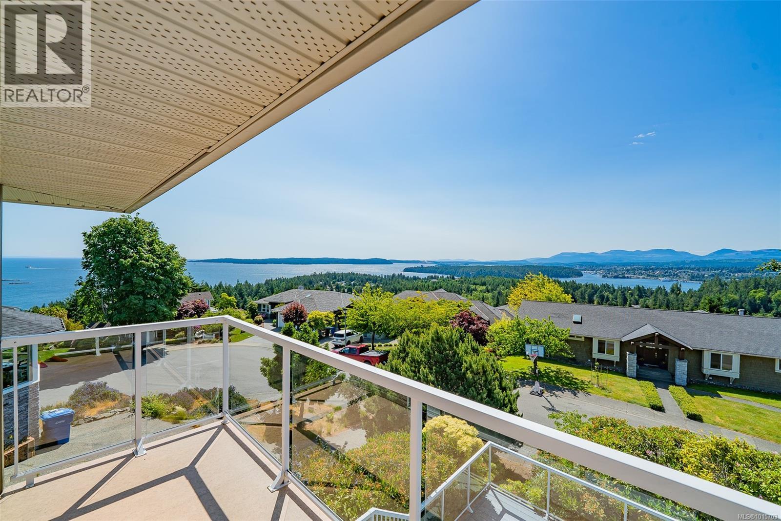 3689 Glen Oaks Dr, Nanaimo