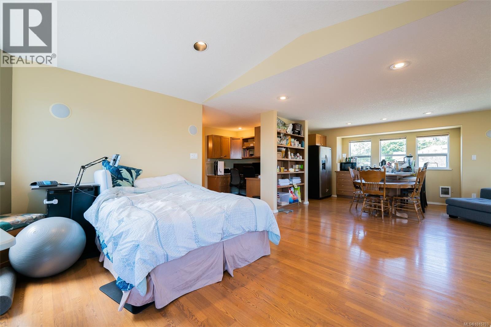 3689 Glen Oaks Dr, Nanaimo