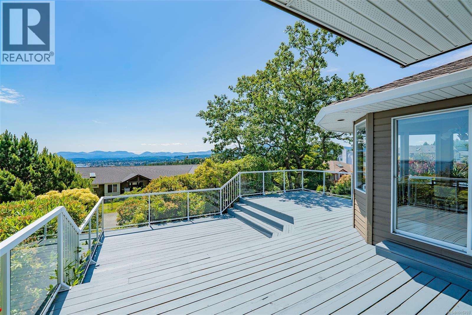 3689 Glen Oaks Dr, Nanaimo
